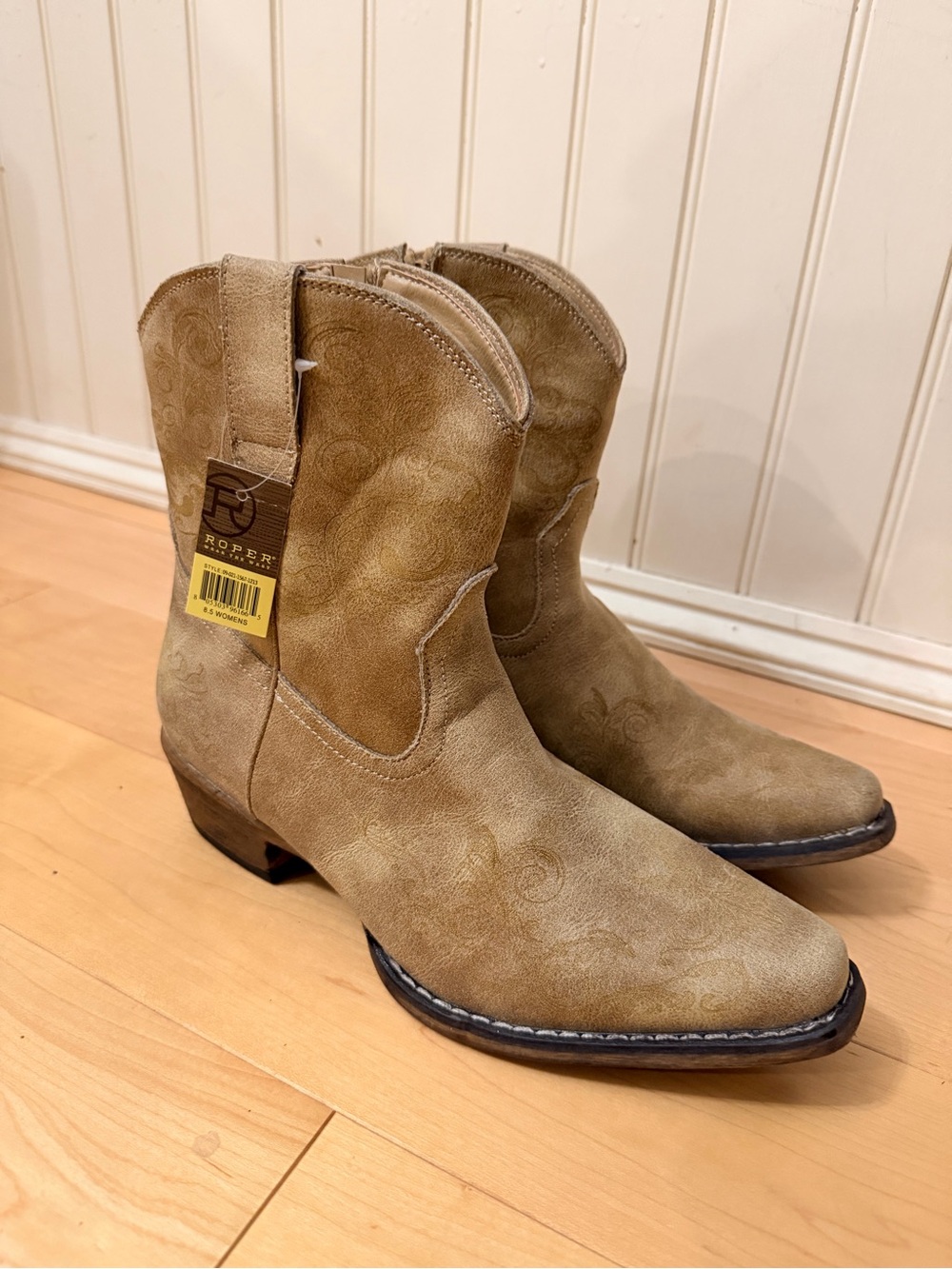 Roper NWT Short Stuff Tan Western Ankle Boots Womens 8.5 Laser Cut